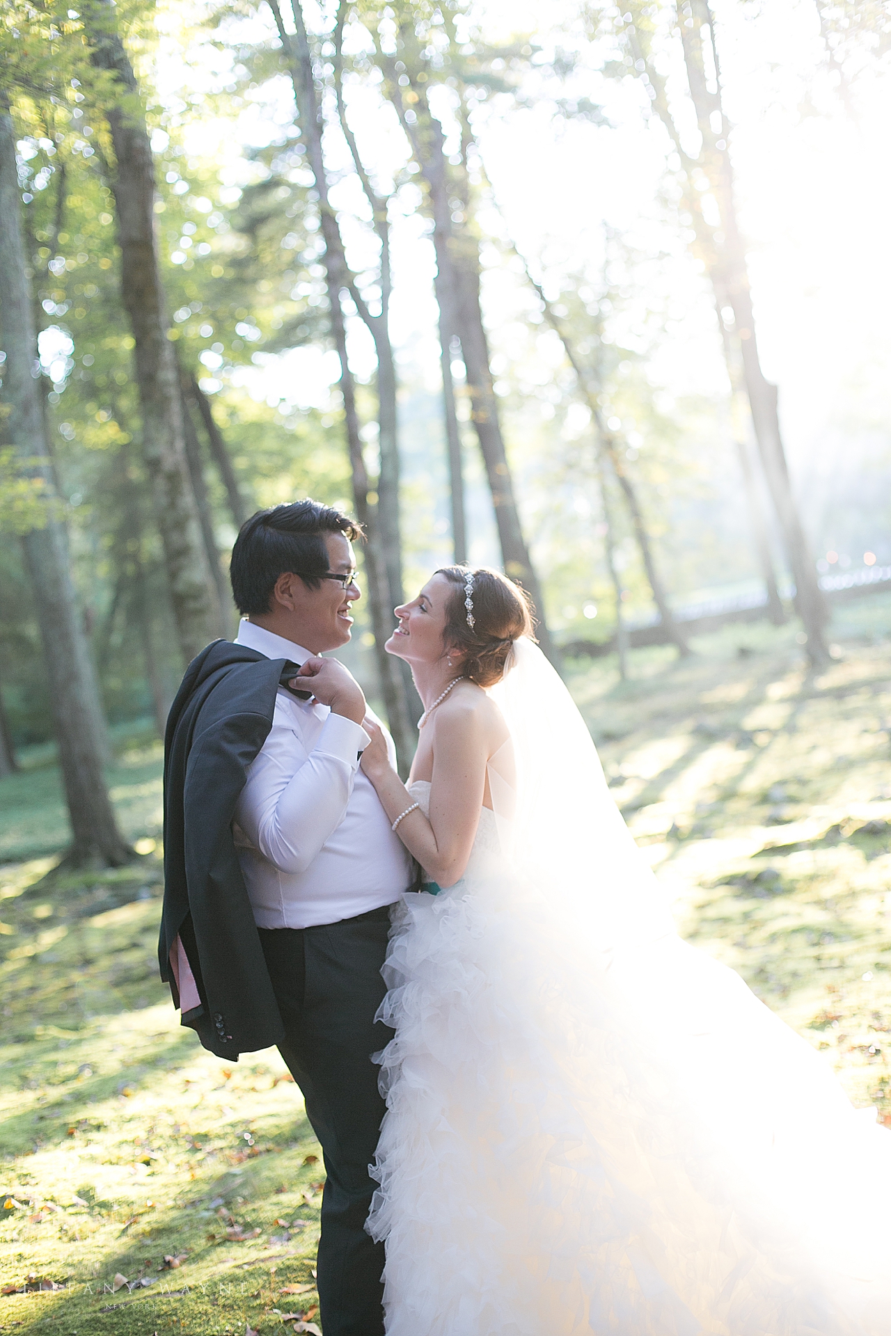 woodland wedding portraits with CT wedding photographer Tiffany Wayne Photography