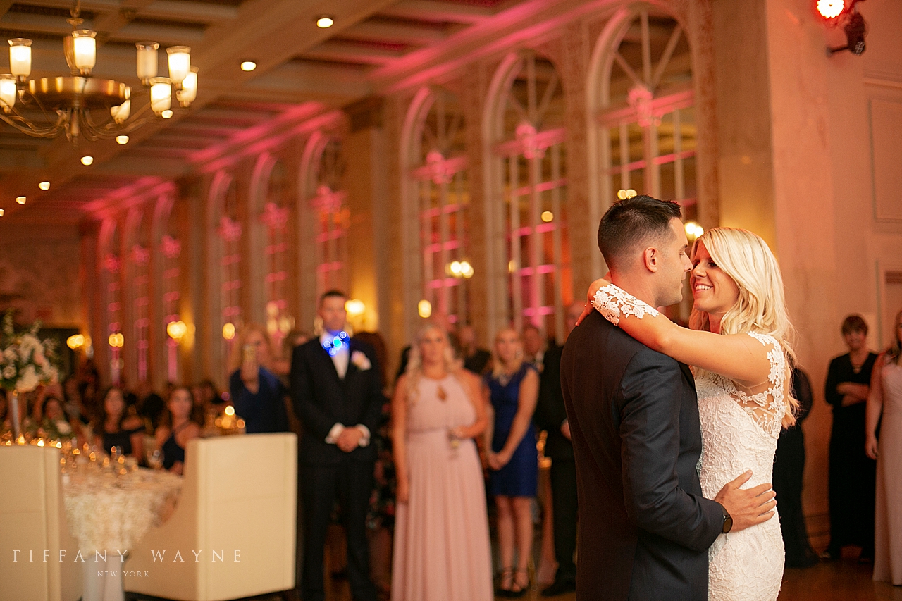 first dance at Franklin Plaza Inn photographed by wedding photographer Tiffany Wayne Photography
